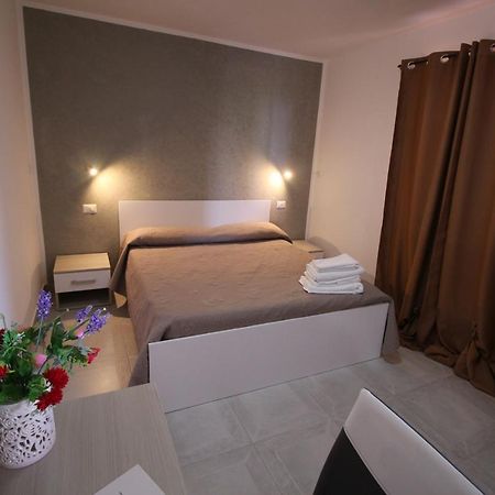 Ferienwohnung Chiaro Di Luna Santa Domenica  Exterior foto