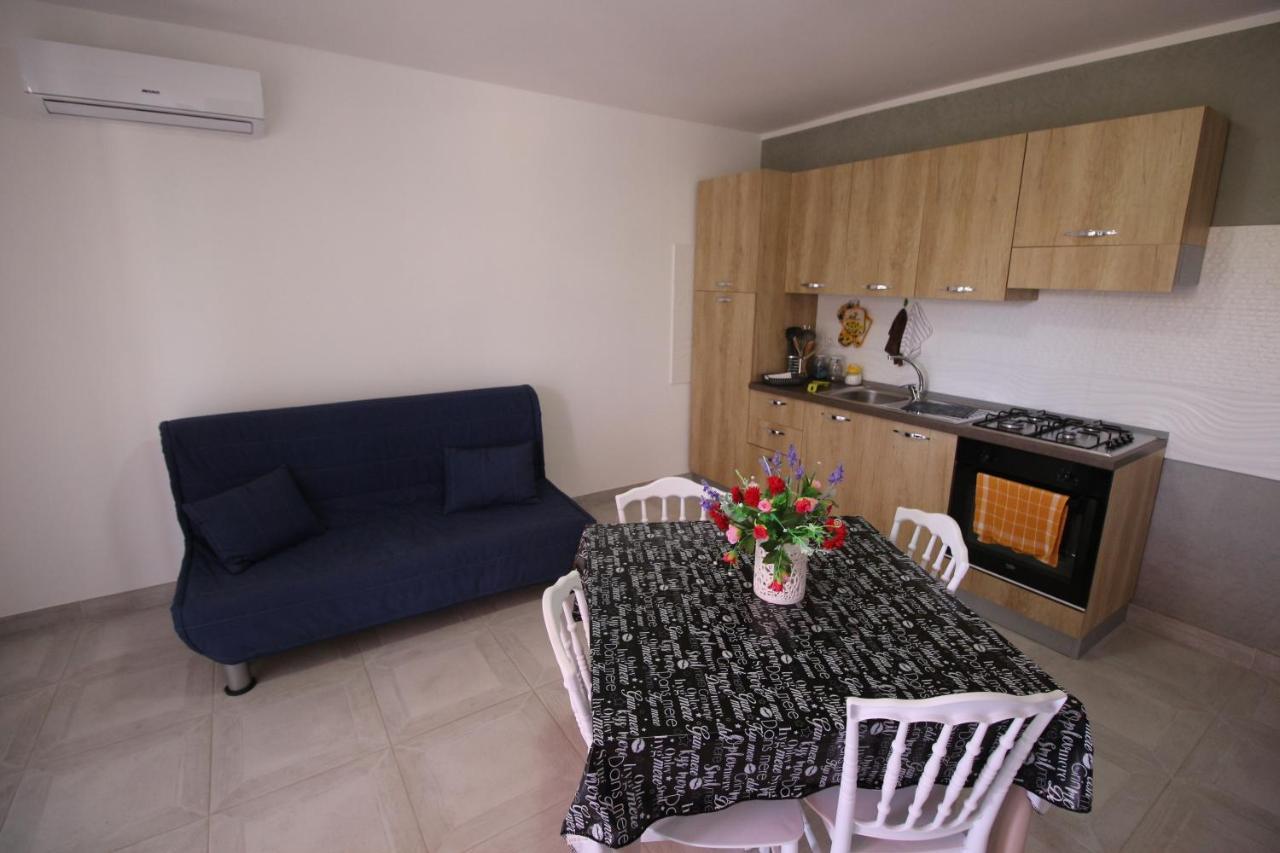 Ferienwohnung Chiaro Di Luna Santa Domenica  Exterior foto