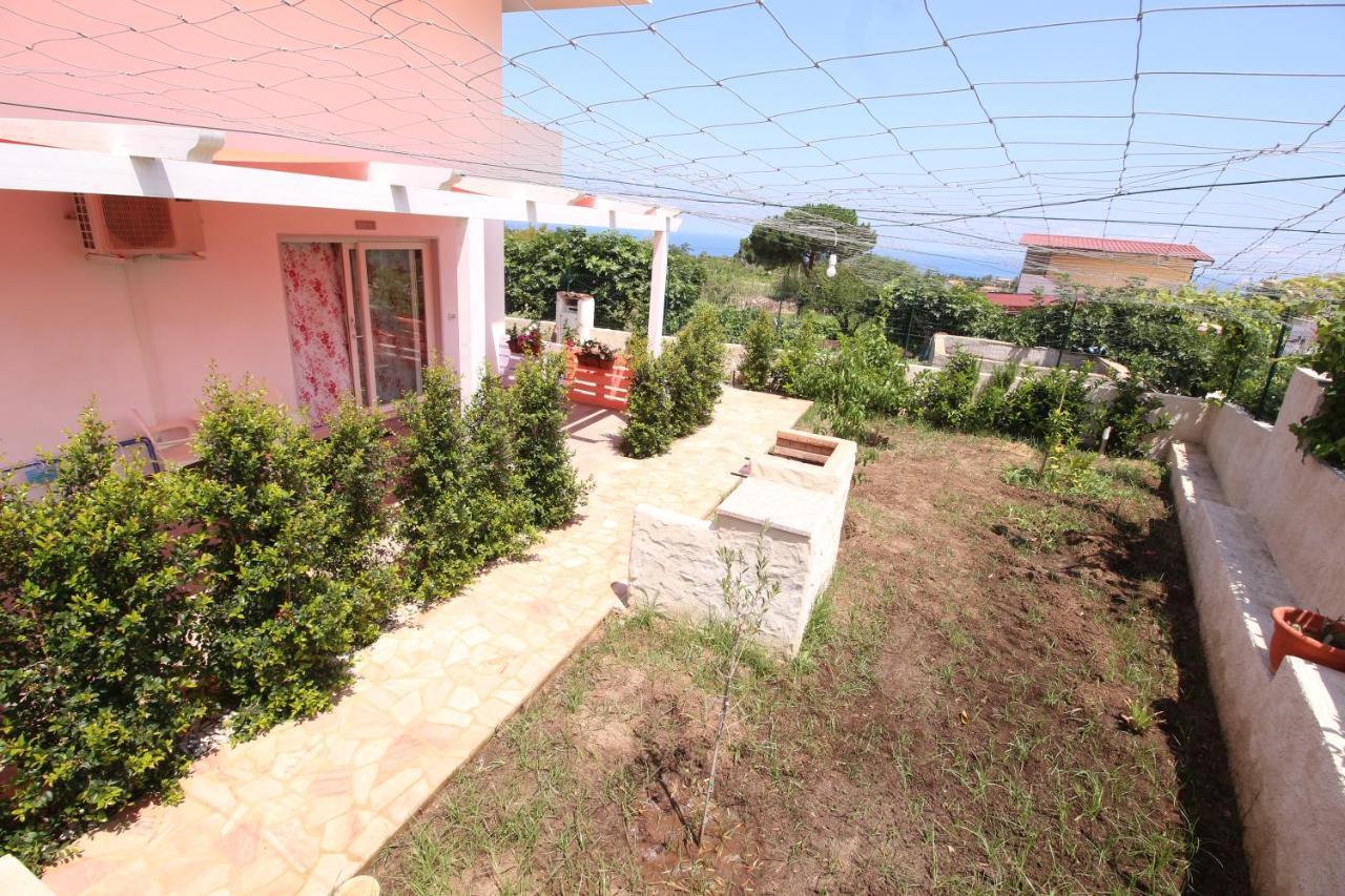 Ferienwohnung Chiaro Di Luna Santa Domenica  Exterior foto