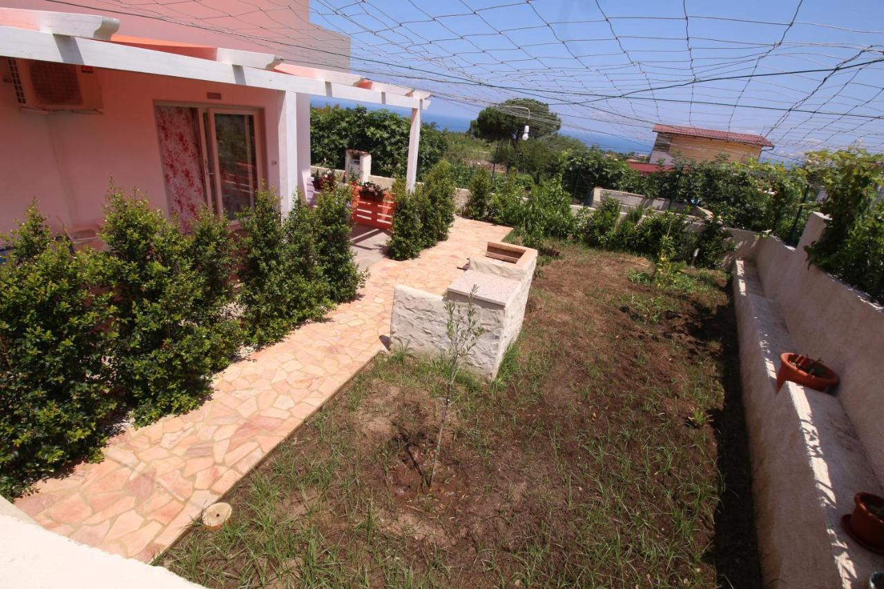Ferienwohnung Chiaro Di Luna Santa Domenica  Exterior foto