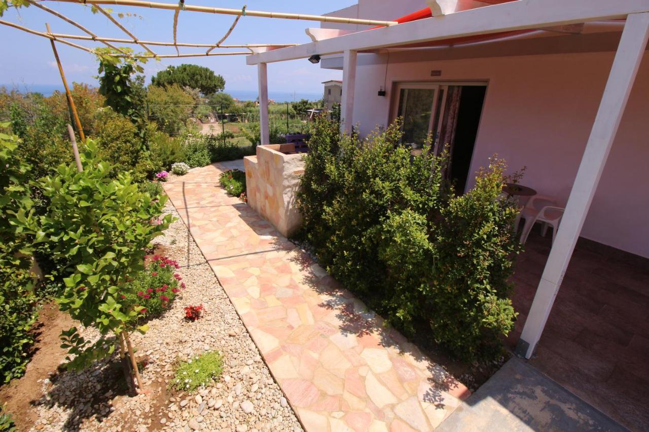 Ferienwohnung Chiaro Di Luna Santa Domenica  Exterior foto