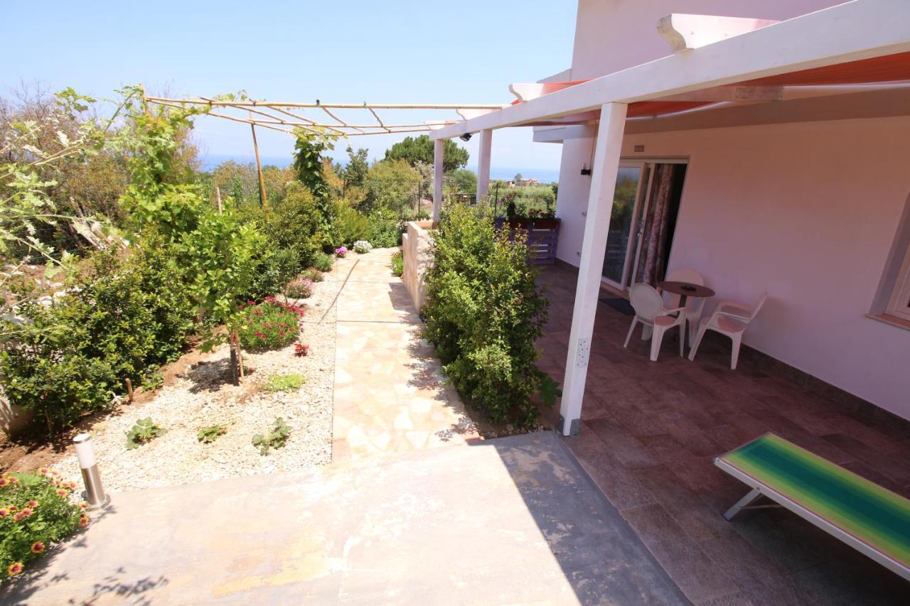 Ferienwohnung Chiaro Di Luna Santa Domenica  Exterior foto